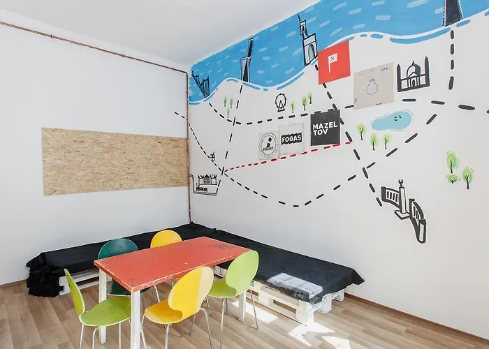 Hostel Ruin Bar Party Budapesta