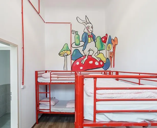 Hostel Ruin Bar Party Budapesta